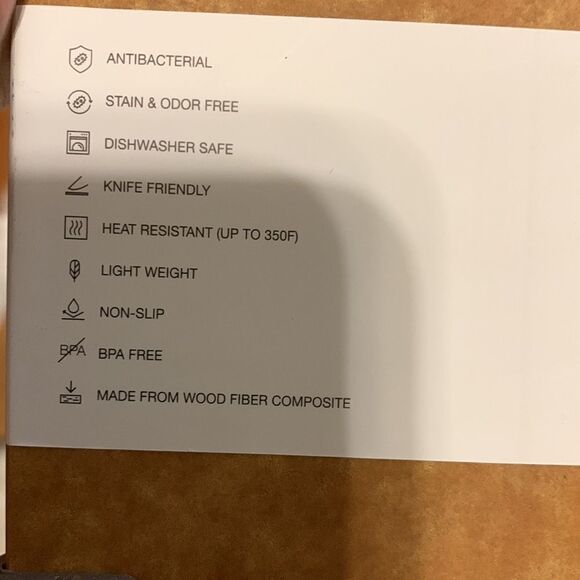 LocknLock wood fiber cutting board. - Picture 5 of 7